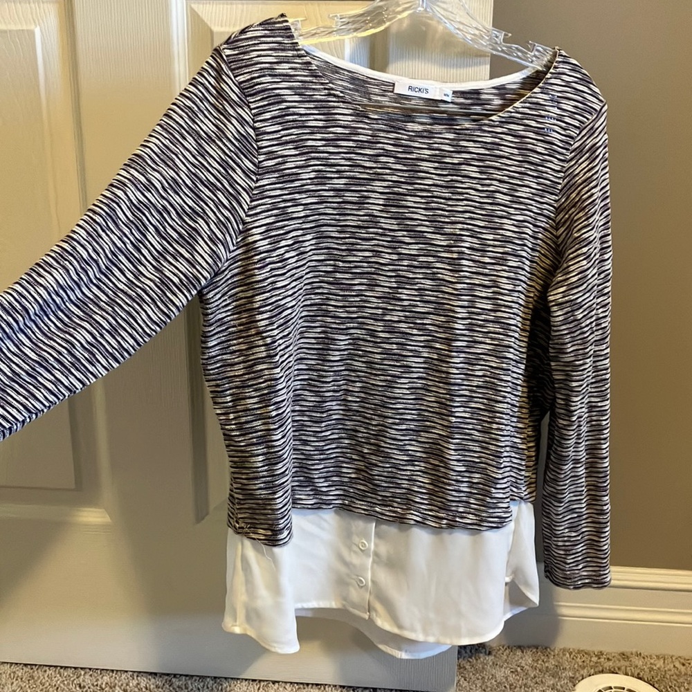 Ricki’s Layered Mixed Media Shirt (Sweater + Button Up Underneath) Size M